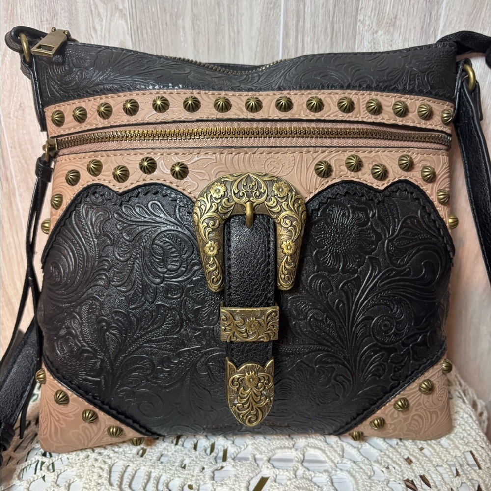 Rein & Bridle Stylish Black and Tan Embossed Crossbody Bag